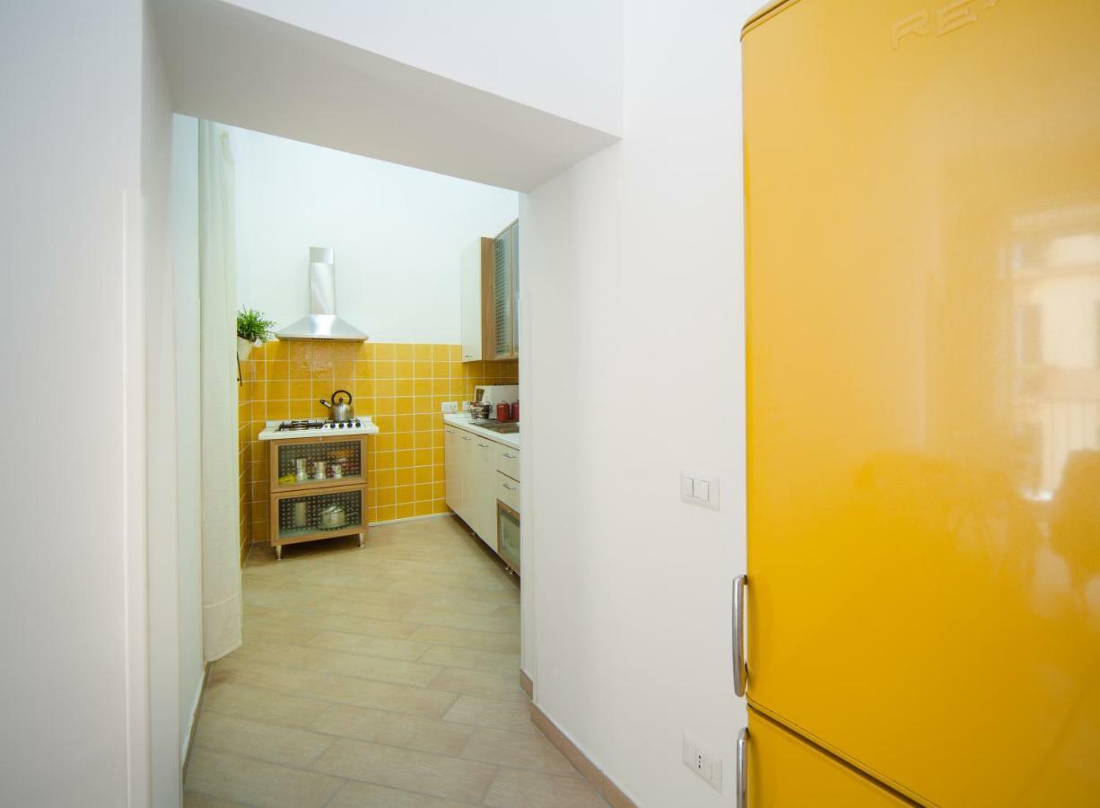 Napoli Centro Suite - Duomo Apartment Buitenkant foto
